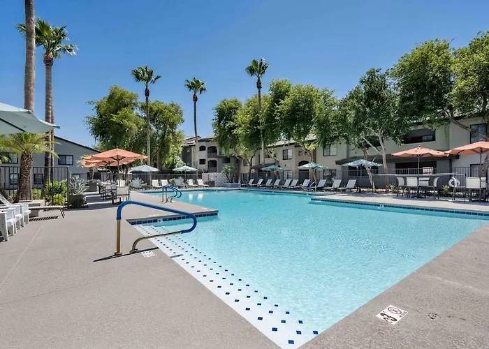 Boulevard Quiet Modern 2br Pickleball Pool Parking Gym 05 Apartment