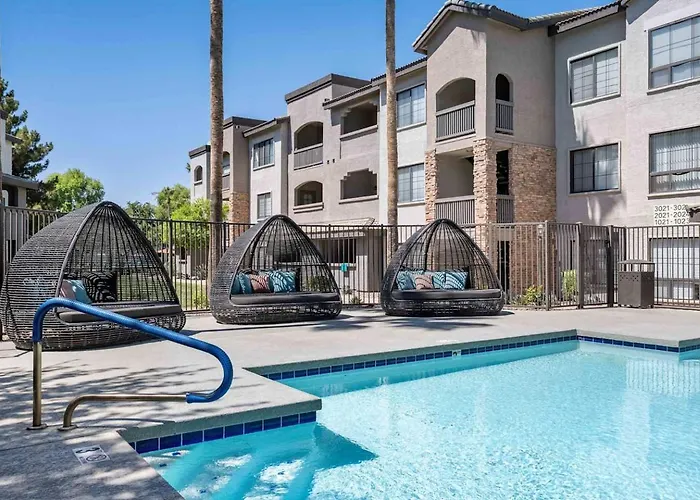 Apartment Boulevard Quiet Modern 2br Pickleball Pool Parking Gym 05
