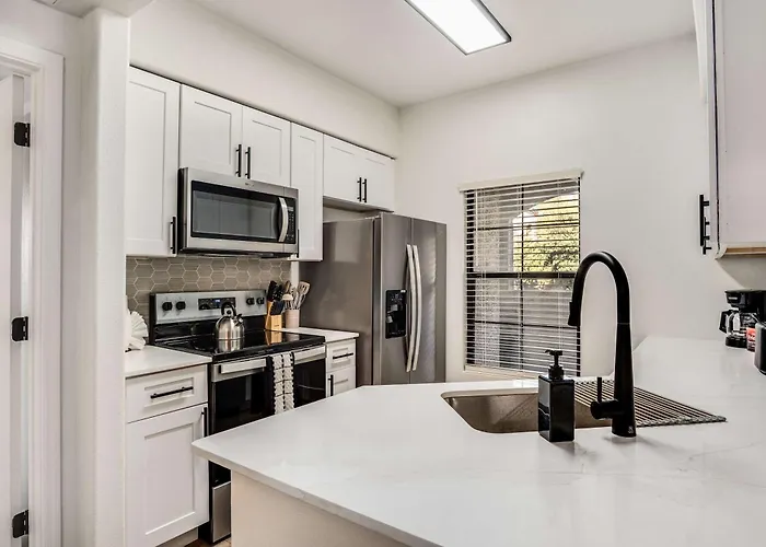 Boulevard Quiet Modern 2br Pickleball Pool Parking Gym 05 Apartment Chandler